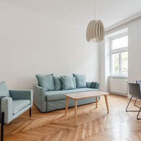 Universum Apartment 2 Vienna Esterno foto