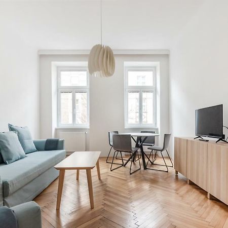 Universum Apartment 2 Vienna Esterno foto