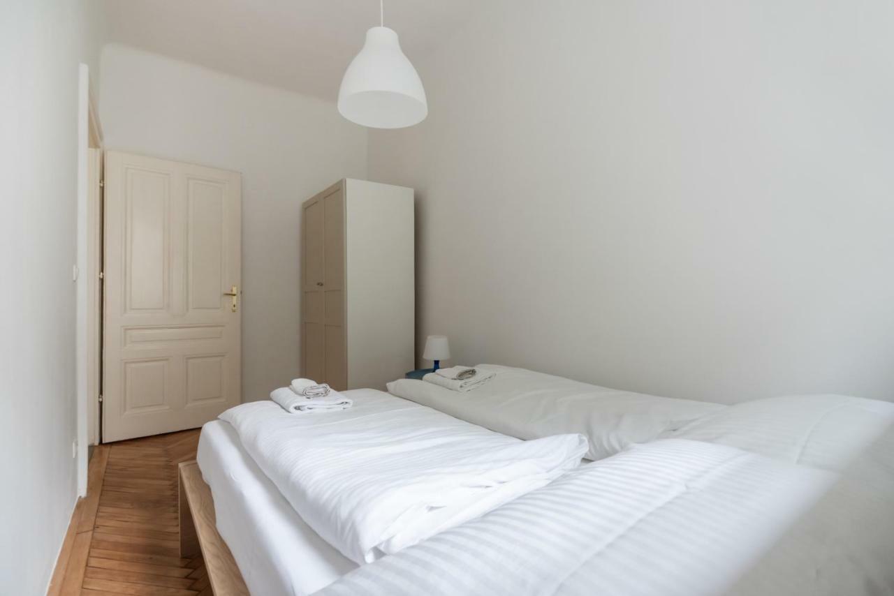 Universum Apartment 2 Vienna Esterno foto