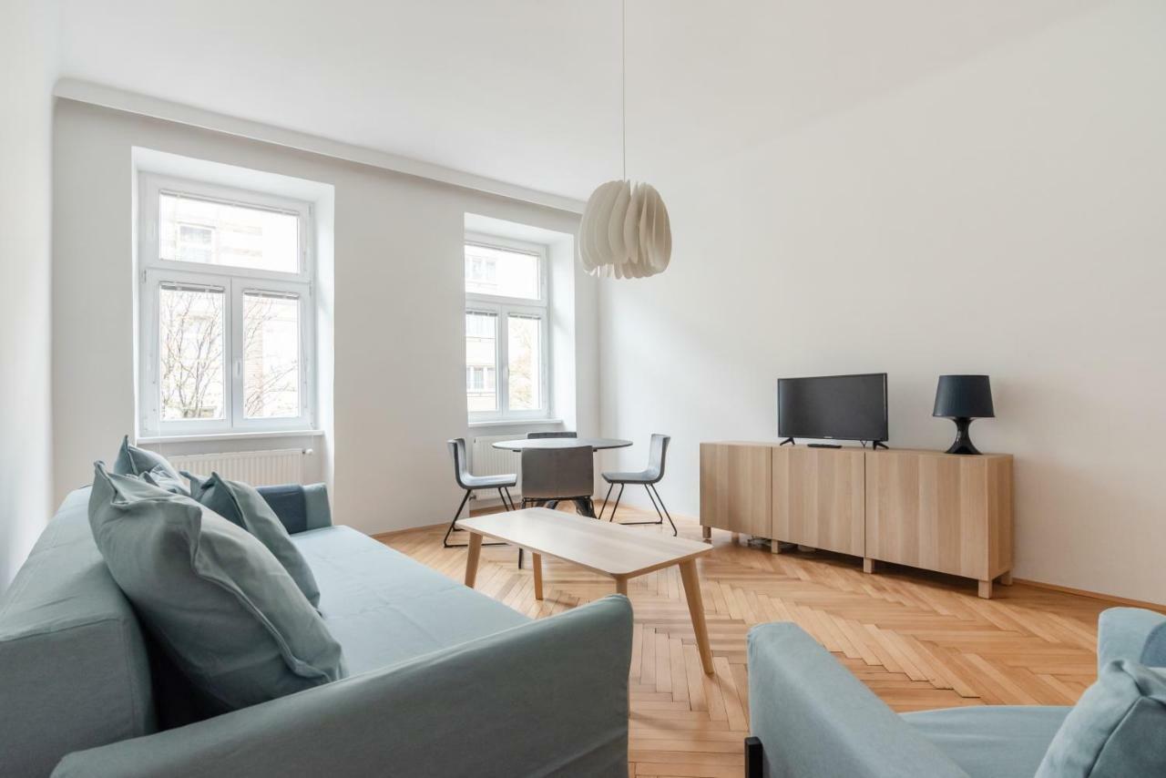 Universum Apartment 2 Vienna Esterno foto
