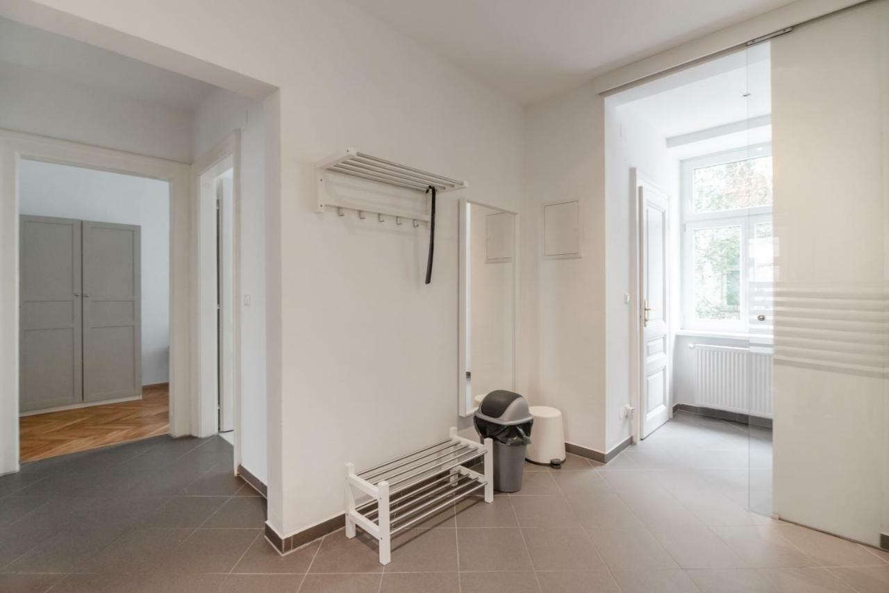 Universum Apartment 2 Vienna Esterno foto